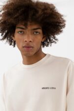 Axel Arigato Blek Beige Monogram T-skjorte - Bilde 4