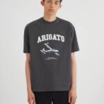 Axel Arigato Falmet Svart Voyage T-skjorte