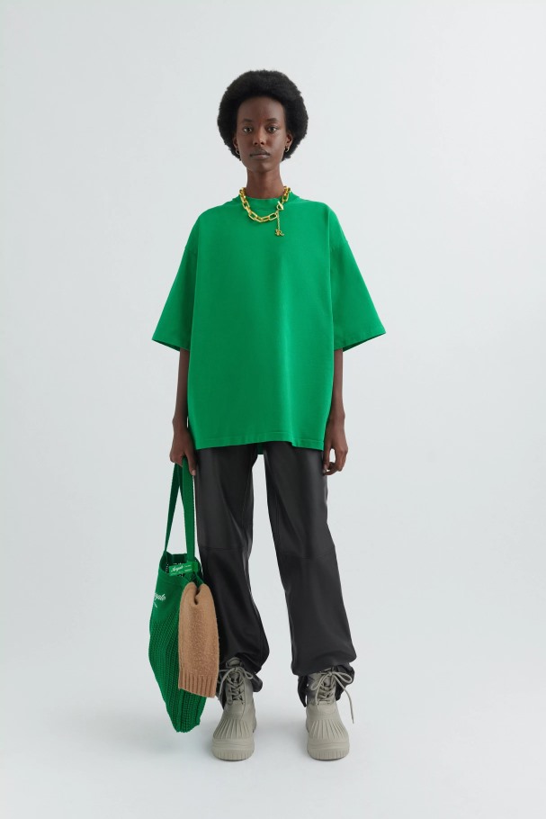axel_arigato_formel_oversized_t_skjorte_jolly_green.jpg Axel Arigato Formel Oversized T-skjorte Jolly Green - Bilde 1