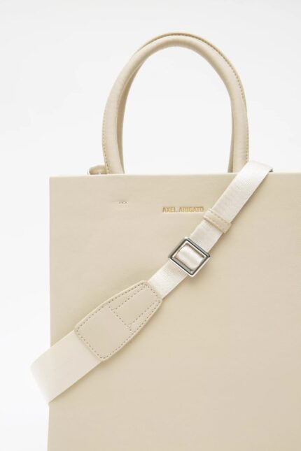 Axel Arigato Handlepose Medium Blek Beige