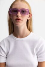 Axel Arigato Lys Lilla Transparent Arena Rektangulære Solbriller - Bilde 3