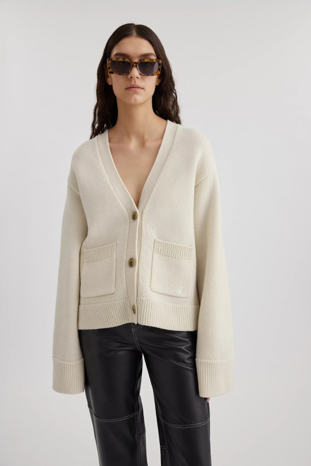 axel_arigato_minne_avslappet_cardigan_ecru.jpg Axel Arigato Minne Avslappet Cardigan Ecru - Bilde 1