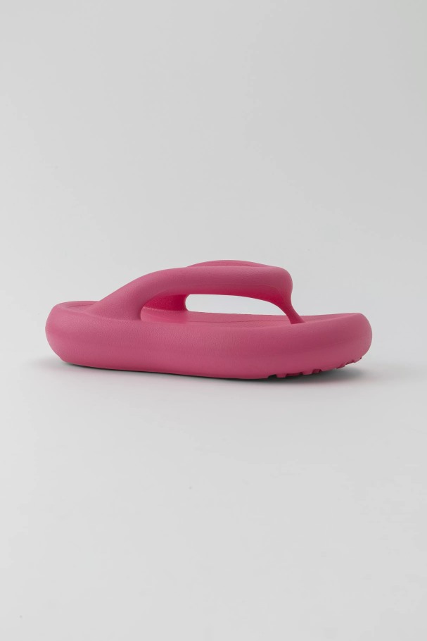 delta_sandal_rosa_axel_arigato.jpg Delta Sandal Rosa Axel Arigato - Bilde 1